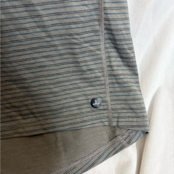 Men’s Small  Prana Athletic Short Sleeve Tee - Picture 2 of 3